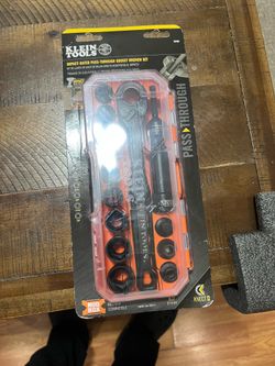 New Klein pass through socket set