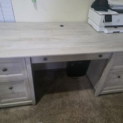 Executive Desk, 65"