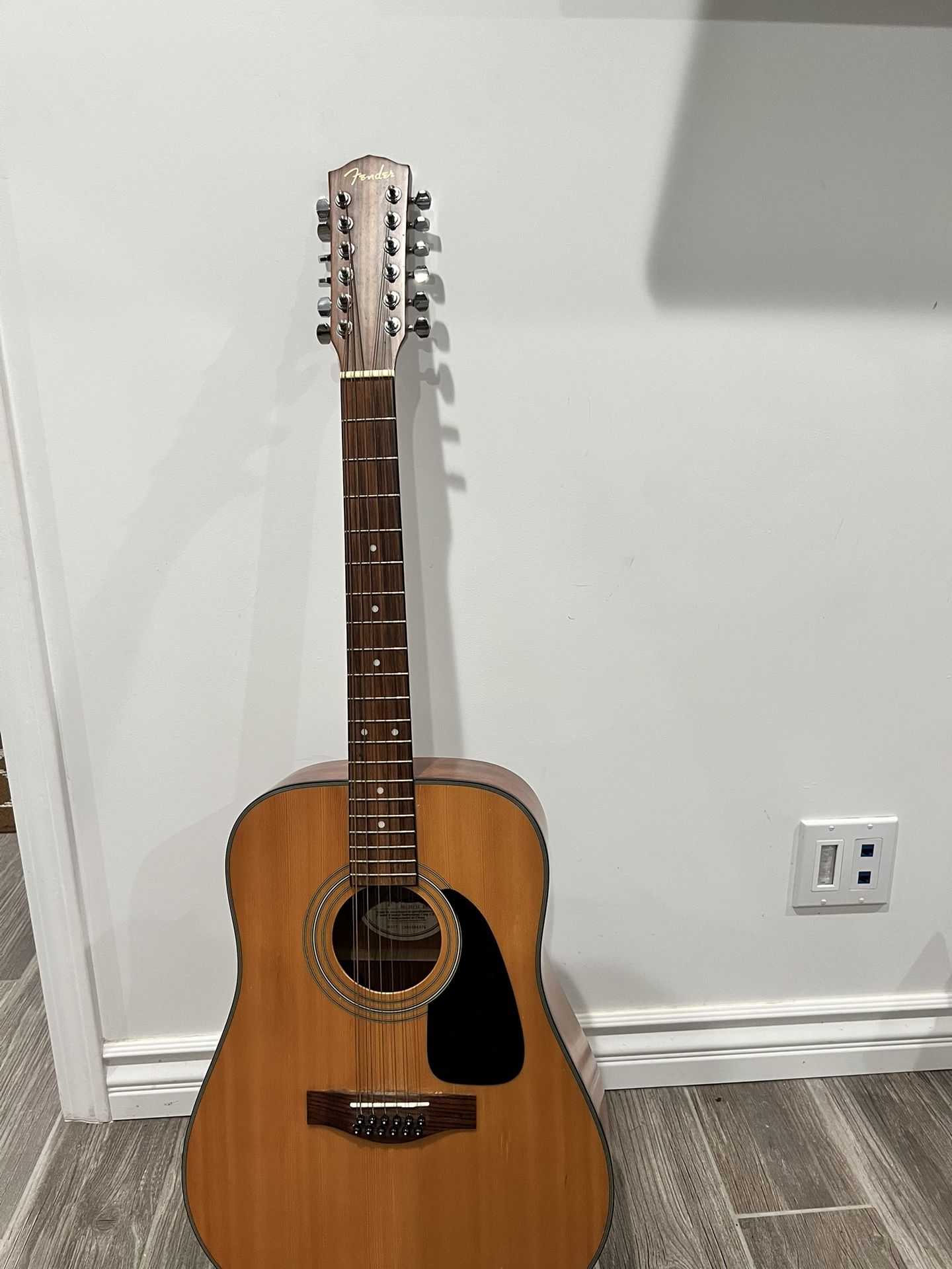 12 String Fender/ Bajo Sexto Model DG-10/12