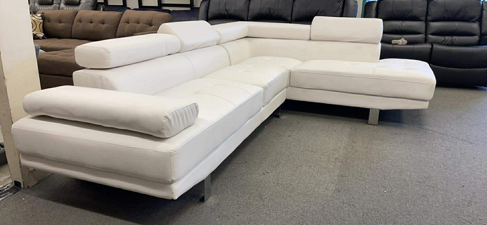 New 105x77 Sectional Couch / Free Delivery