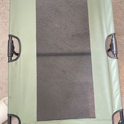Foldable raised dog bed for outside