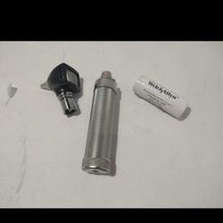 Welch Allyn 25020A Otoscope Head W/ 71670 Handle & Battery 