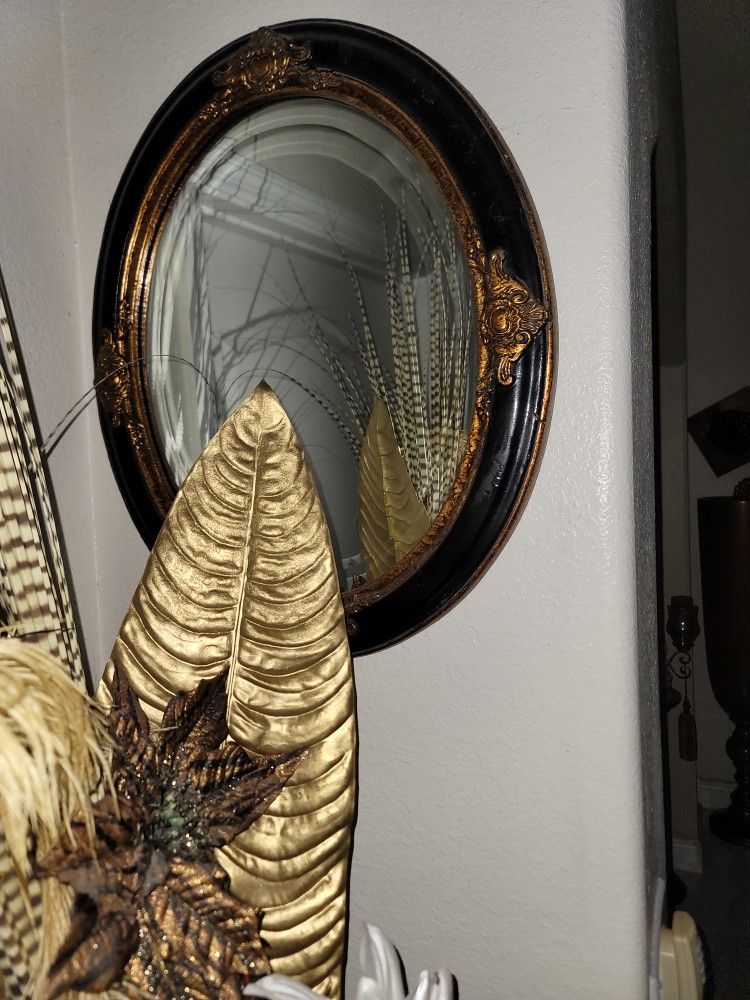 Round Gold And Black