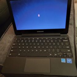 Samsung Chromebook 500C XE500C13. if it works well