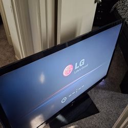 65 Inch LG TV W Remote N Roku,  Can Deliver For Xtra $5