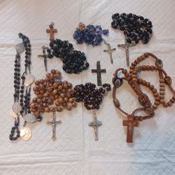 Vintage/Modern Religious Crosses Lot