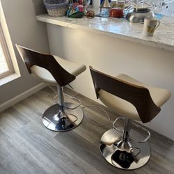 Modern Kitchen Bar Stools