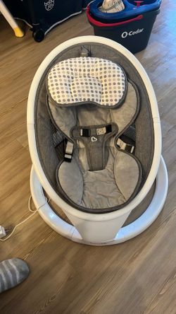 Baby swing