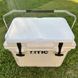 RTIC Cooler 20 Qt