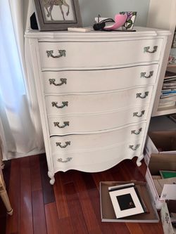 5 drawer cedar wood dresser