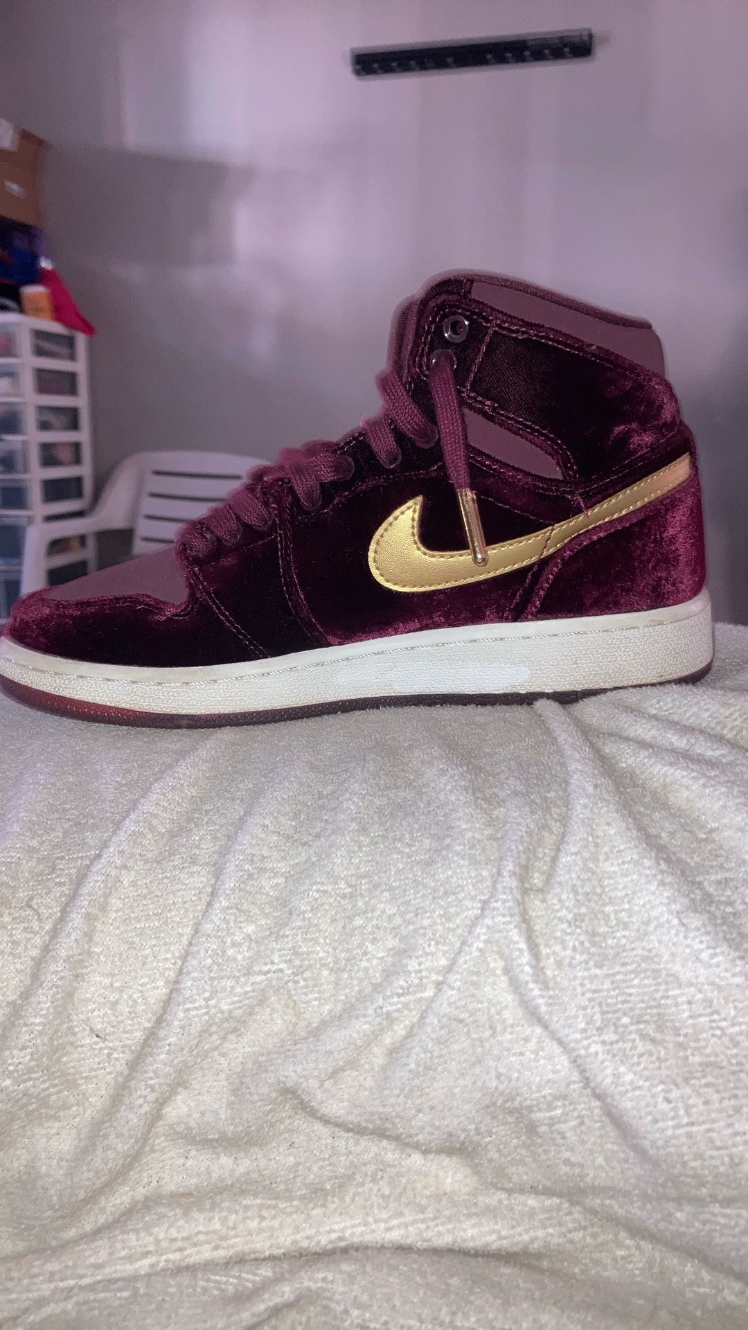 Air Jordan 1 Heiress GG Velvet no box