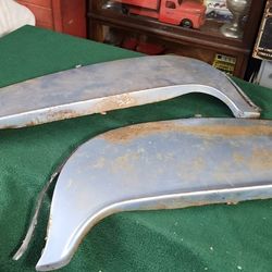 1959-60 Chevy and palo fender skirts