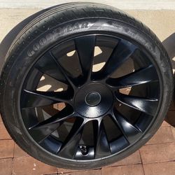 Tesla Model Y 20” Wheel