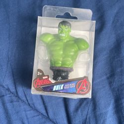Marvel Avengers Incredible Hulk Miniature Bust Display Paper Weight Kid Fun