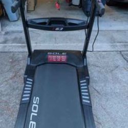 Sole F-63 TREADMILL WITH  BLUETOOTH COMPATIBLE 