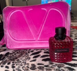 Valentino Born in Roma Extradose