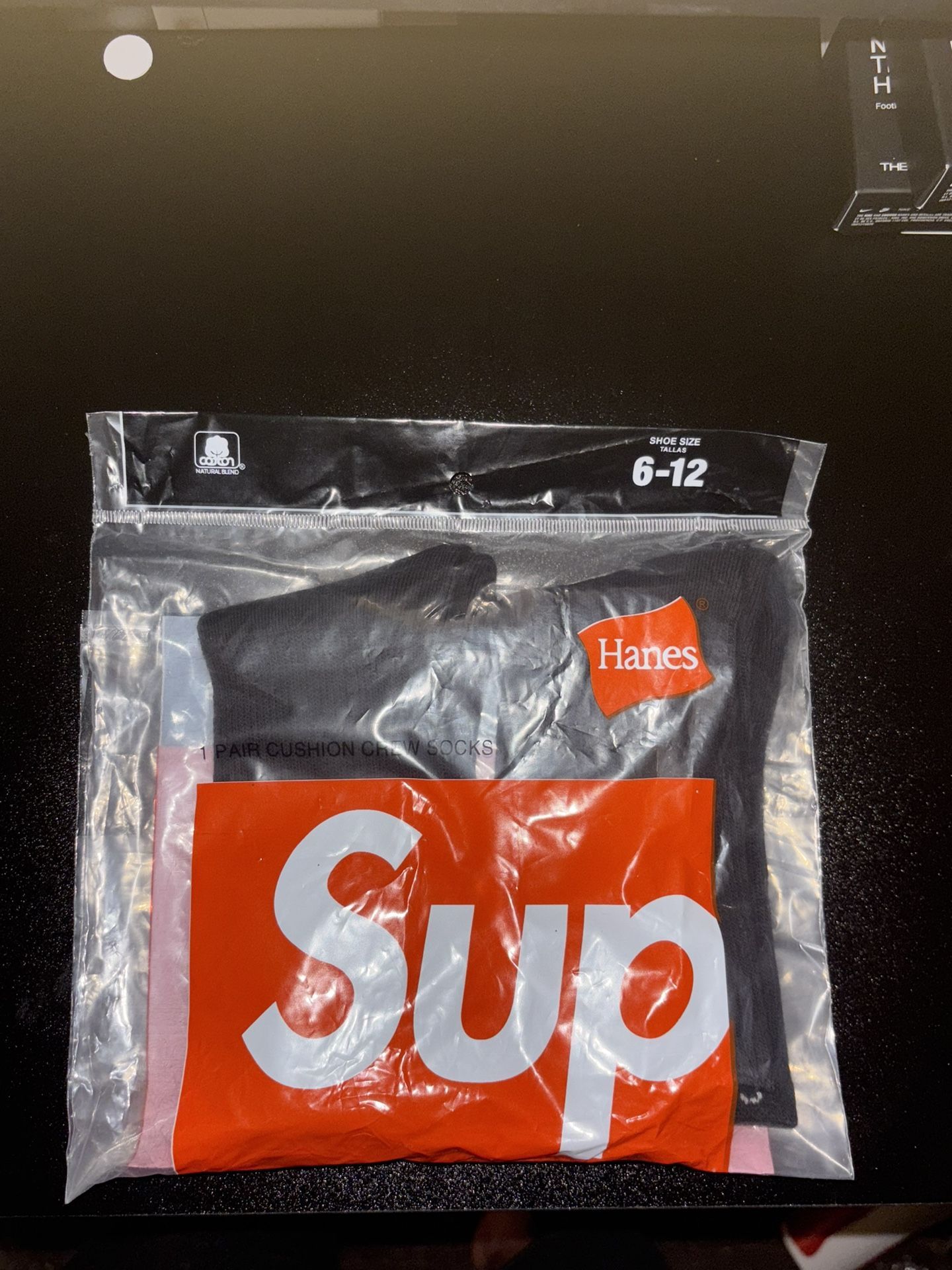 Supreme Socks 