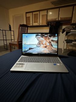 HP Pavilion 8GB ram 477 GB storage