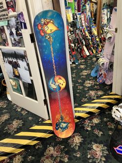 139cm World Industries Snowboard Deck🏂Rare Design🏂Super fun to ride on the Mountain *Chick Magnet
