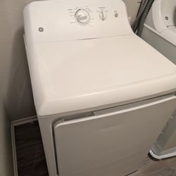 Washer And Dryer Set (Gas)