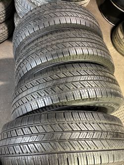 Set of 4 matching tires black lion 265/75R16
