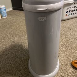 Ubbi Diaper Pail 