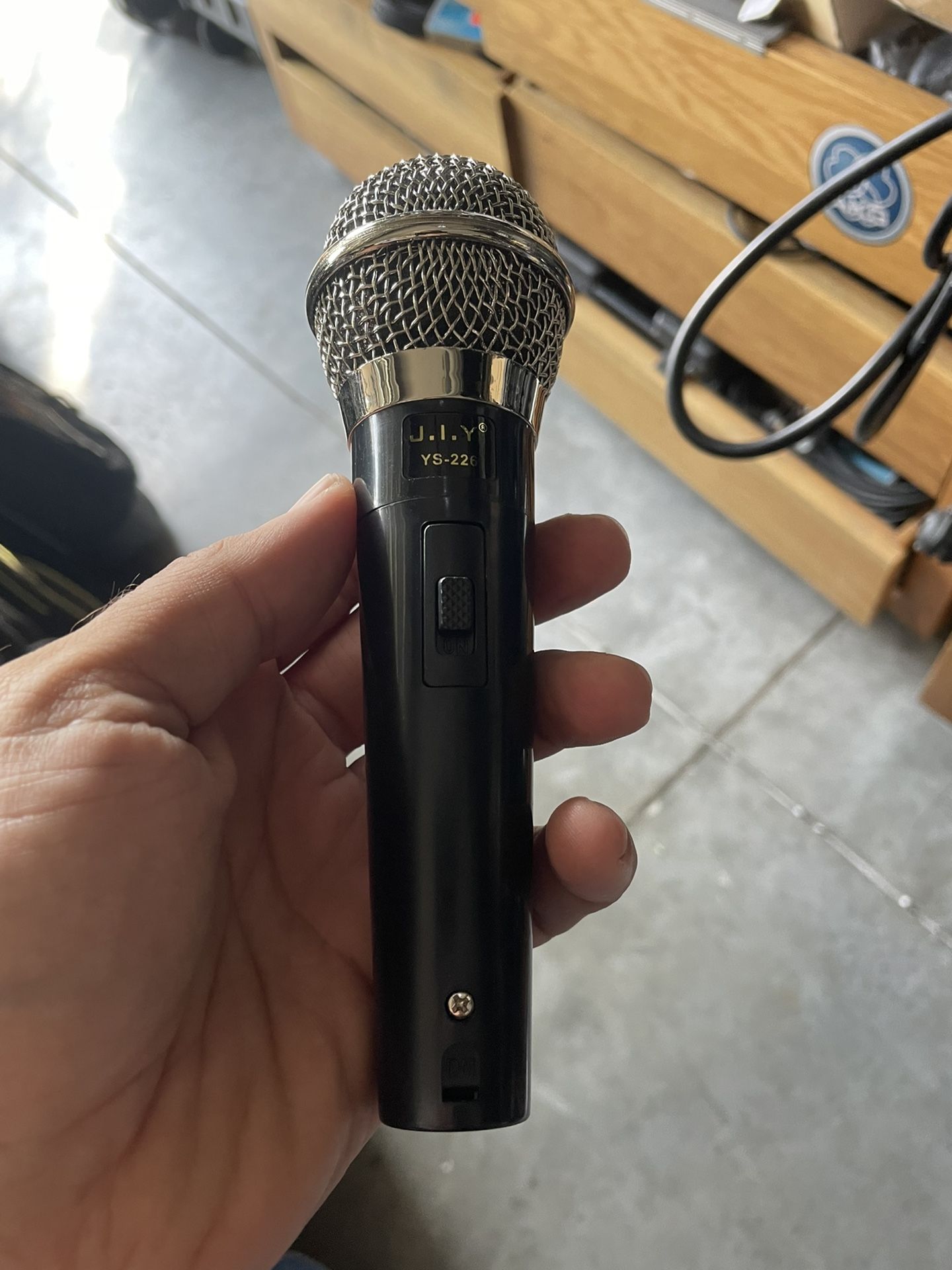 Vocal Microphone With Cord
