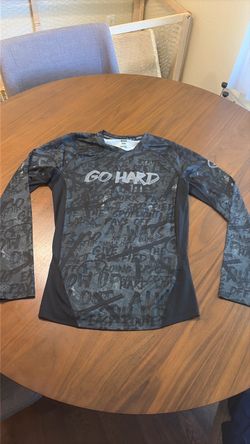 Under armor dri-fit workout shirt