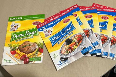 Slow cooker liners and oven bags