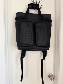 Rains Black Large Backpack w/ Front Zip Outer Pockets, Zip Closure, Unisex