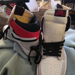 AIR JORDAN RETRO HIGHS SIZE 9.5