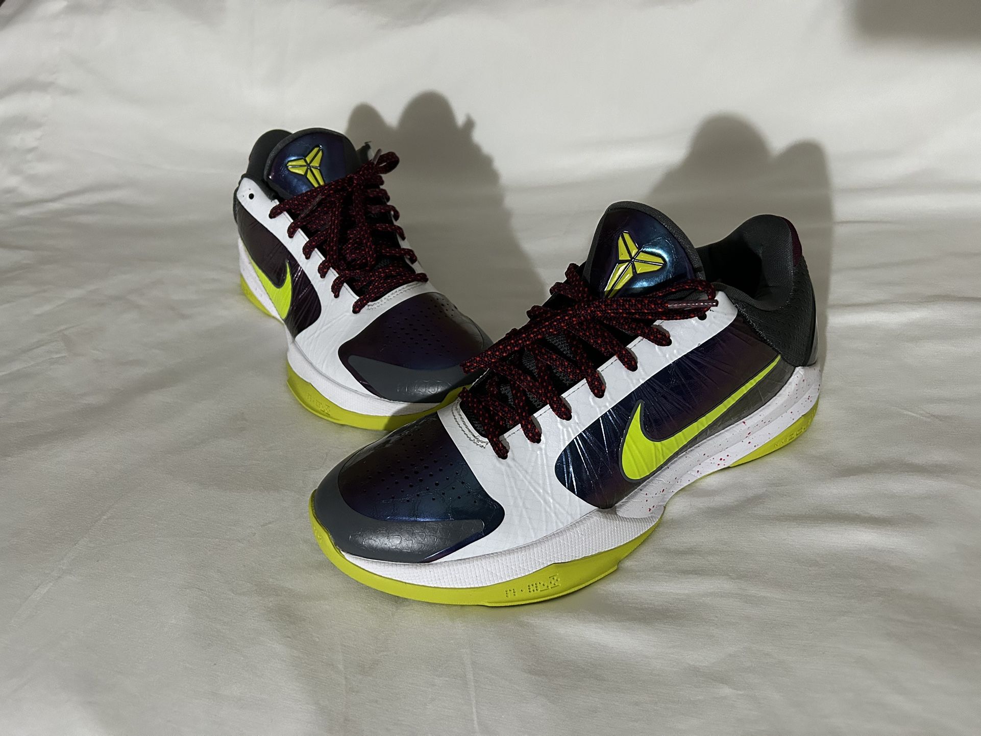 KOBE 5 PROTRO “CHAOS” SIZE 9M