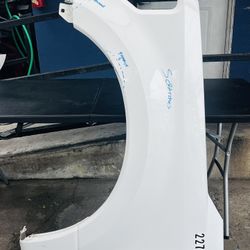 2020-2022 Ford F-250 (F-350 / 450) Left Driver Side Fender Oem