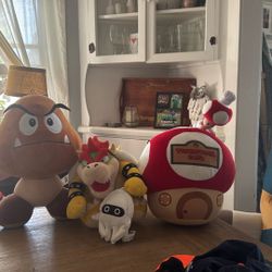 Super Mario Plushies 