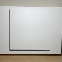 M2 13” MacBook Air 8/256gb #729 