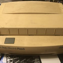GBC bates electric medium 3 hole punch