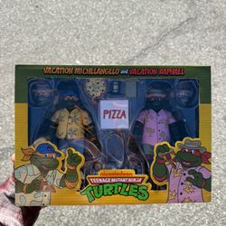 TMNT COLLECTIBLES 