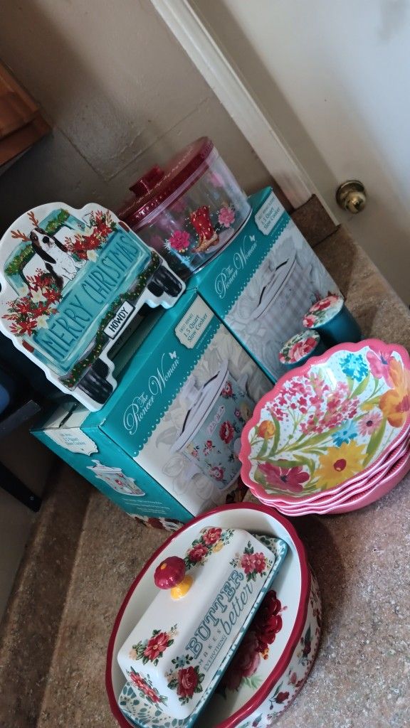 Pioneer Woman Lot