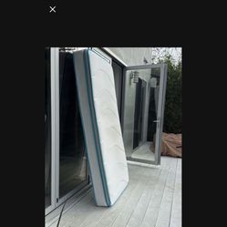 Twin Size Linenspa 8 Inch Memory Foam and Spring Hybrid Mattress - Medium Firm, Twin Size