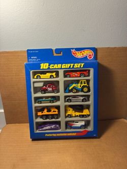 Hot Wheels 10 Car Gift Pack (Milwaukie,OR)