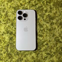 iPhone 16 Pro | 128GB | Natural Titanium | Factory Unlocked