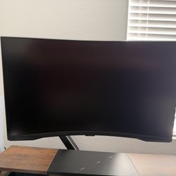 32” 4K Curved Gaming Monitor (165Hz) - Samsung G7