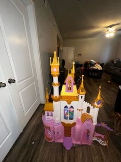 Disney princess doll castle