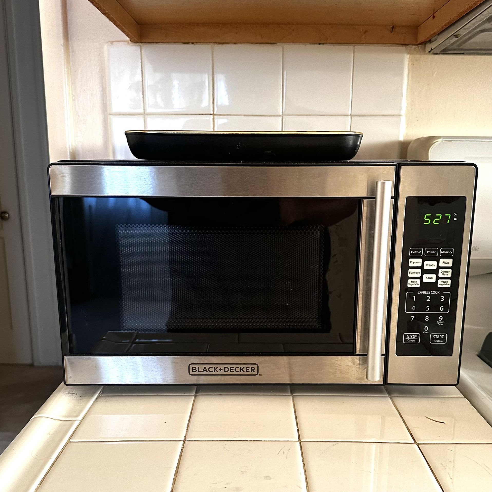 Small Black & Decker Microwave