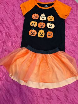 3T Halloween shirt and tutu/skirt