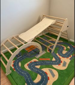 Climbing structure