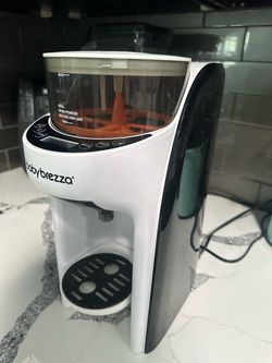Babybrezza formula dispenser