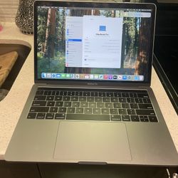 MacBook 13 in Late 2019 