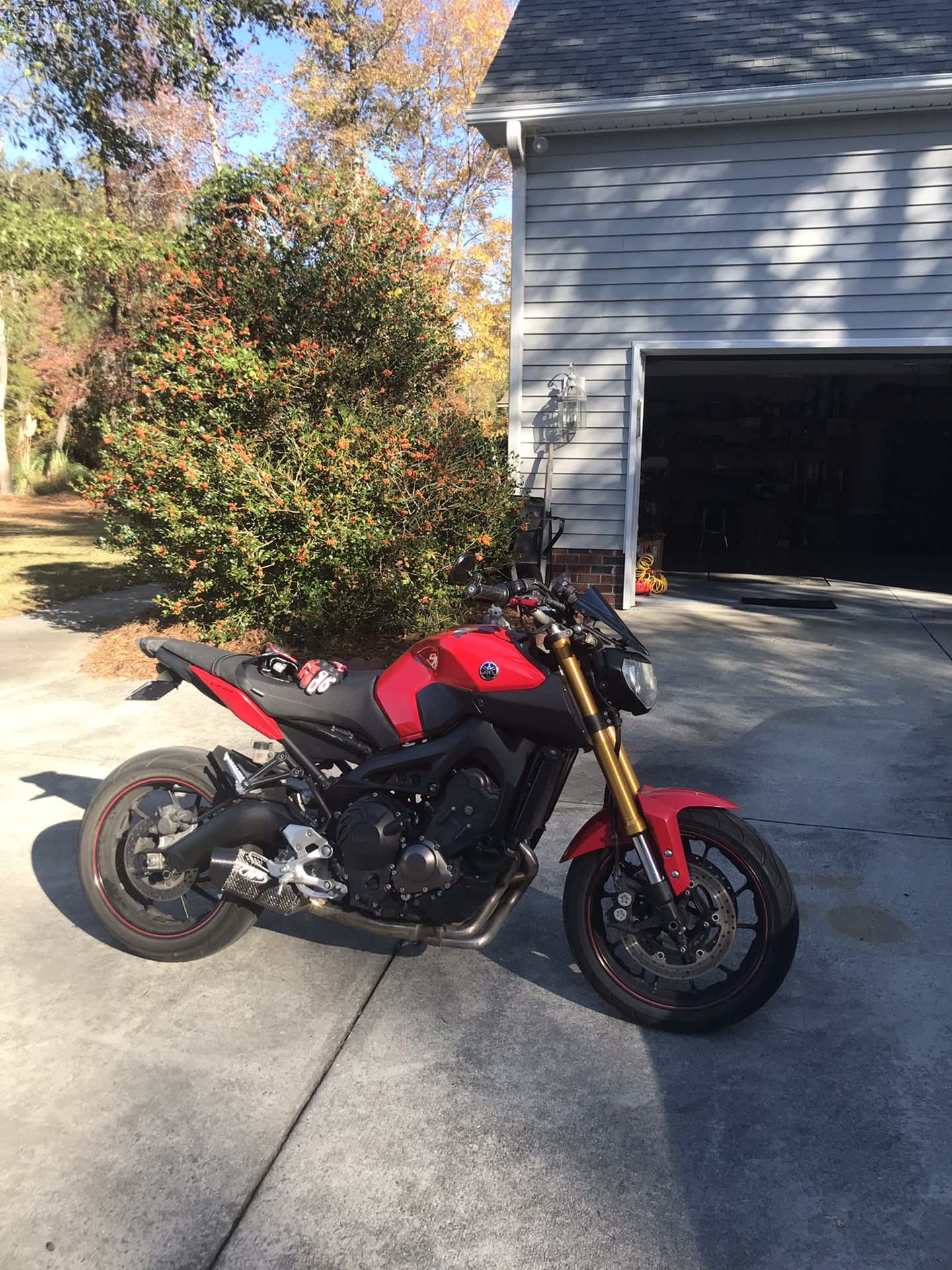FZ-09
