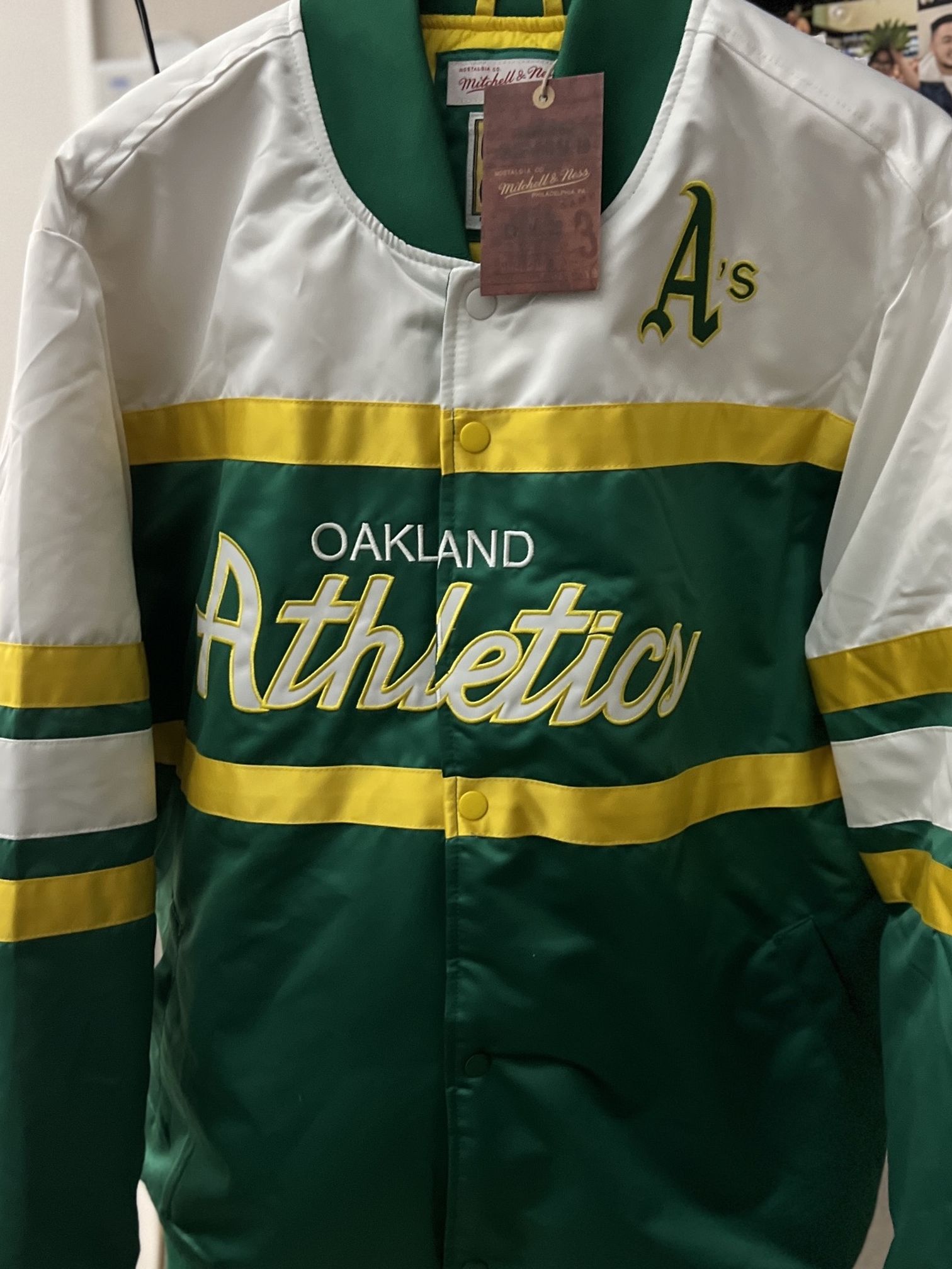 Mitchelle & Ness Oakland A's Jacket $90 for Sale in Concord, CA - OfferUp